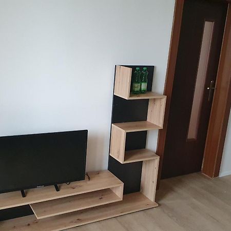 Hotel Felicia Kaluža Buitenkant foto