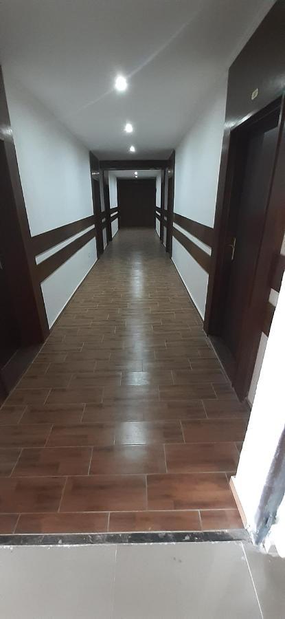 Hotel Felicia Kaluža Buitenkant foto